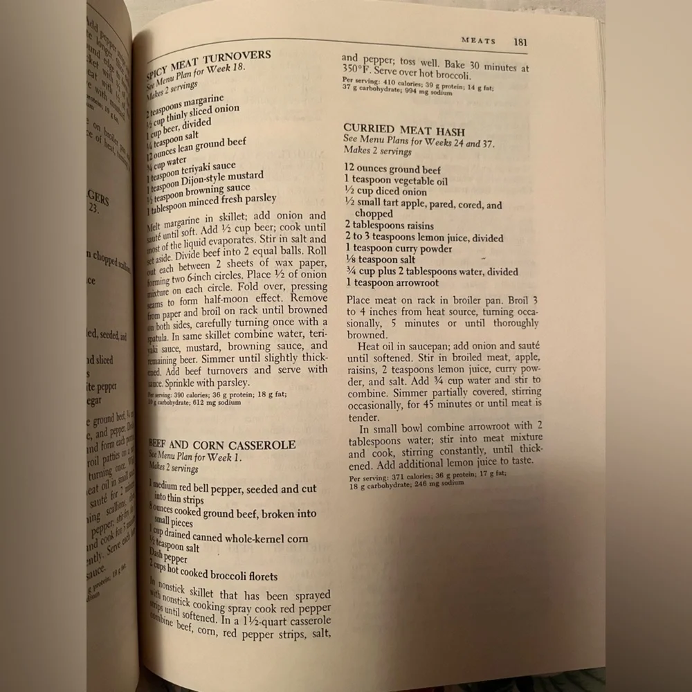 Weight Watchers 365-Day Menu Cookbook - Picture 3 of 5